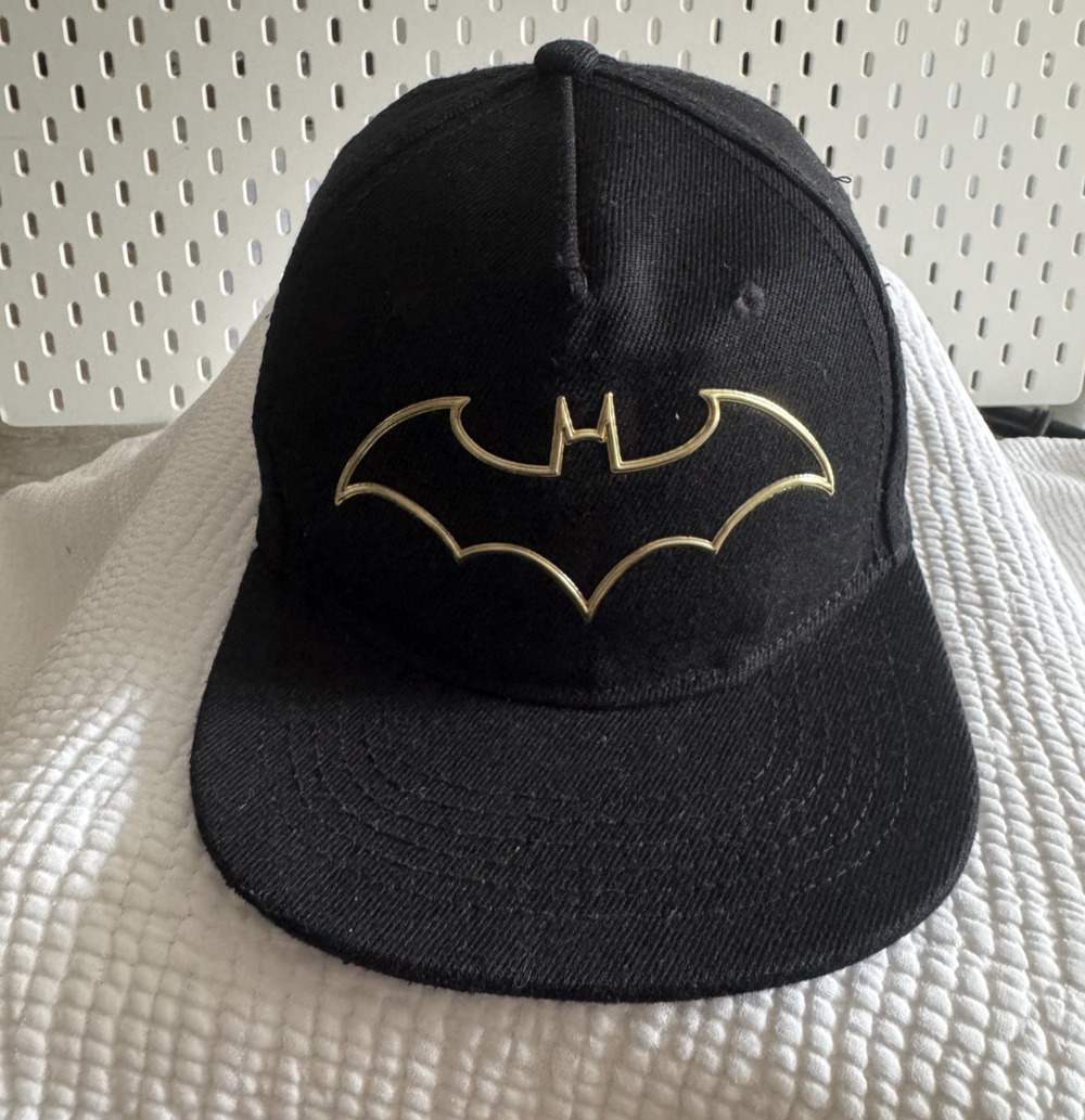 Batman H&M Boys Hat Signal Logo Black Graphic Snapback Youth Adjustable 4 - 6 yr